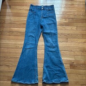 70’s inspired Altar’d State Flare/ Bellbottom jeans!